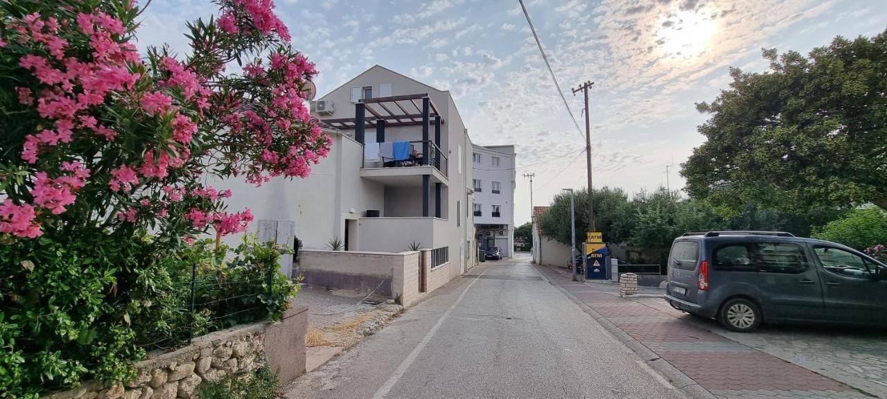 Tissa-Novalja Appartement Buitenkant foto